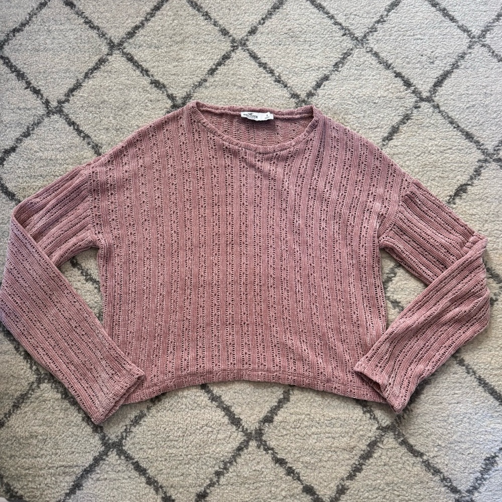 Hollister top